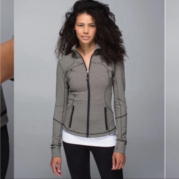 EUC Lululemon Ribbed/Stripped Matching Bundle. Size 8 - Picture 8 of 12